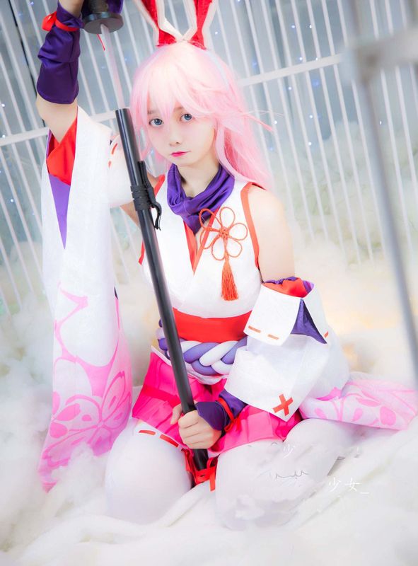 八重嘤-幻想世界