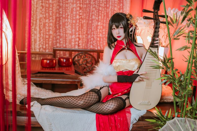 大凤旗袍-幻想世界