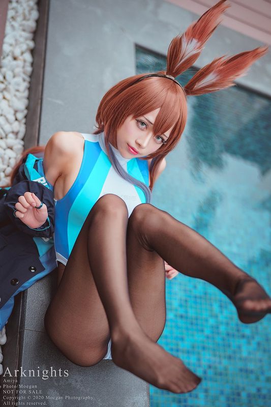 Amiya racing swimming suit ver. (明日方舟)-幻想世界