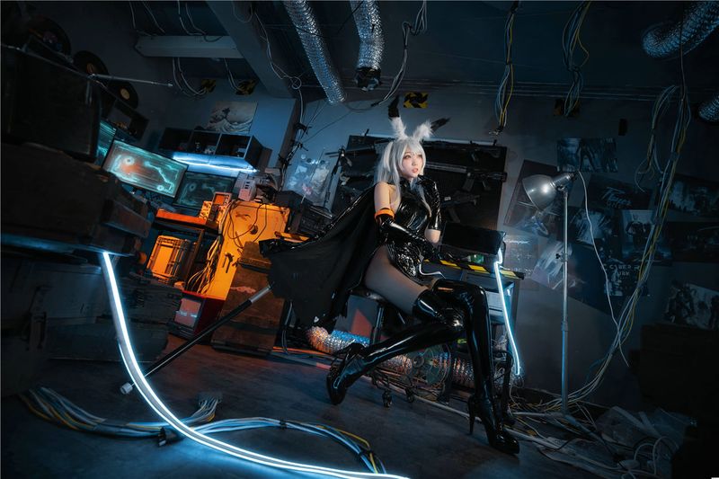 周叽是可爱兔兔 - Savage Arknights-幻想世界