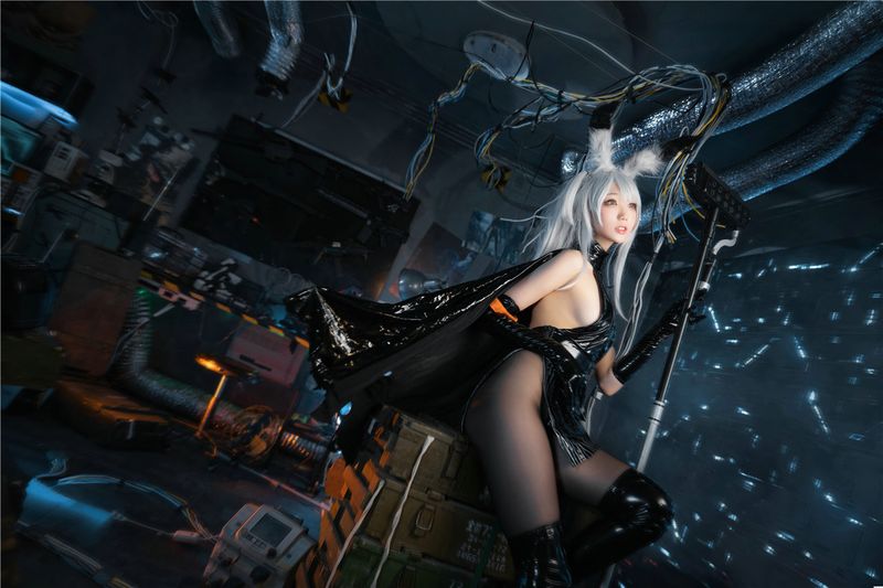 周叽是可爱兔兔 - Savage Arknights-幻想世界