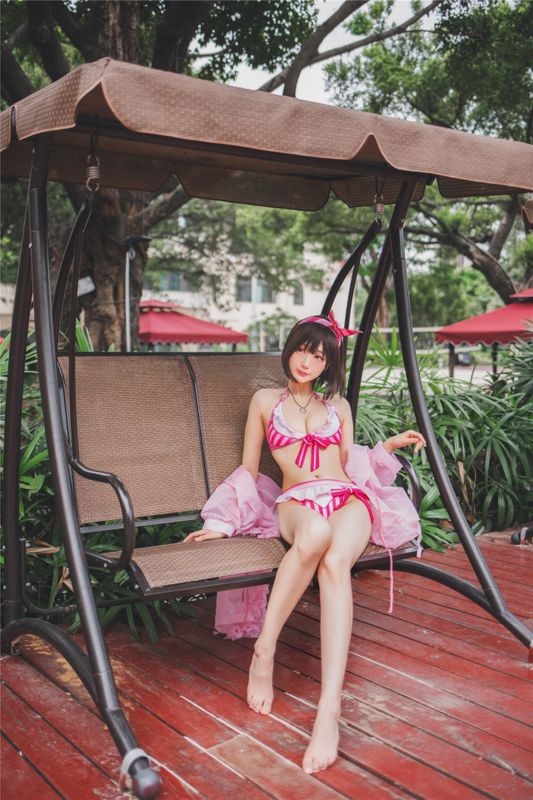 周叽是可爱兔兔 Kato Megumi Bikini-幻想世界