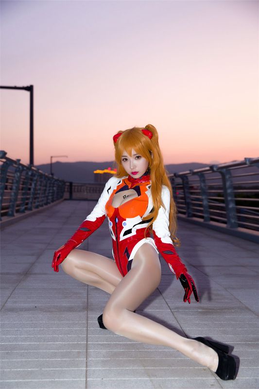 小女巫露娜 - Asuka Langley Soryu-幻想世界