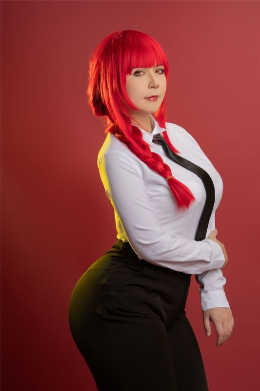 UyUy - Makima-幻想世界