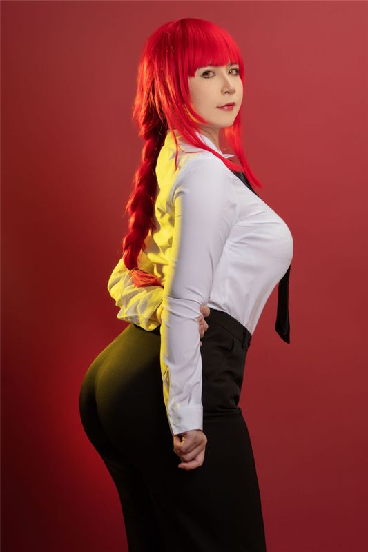 UyUy - Makima-幻想世界