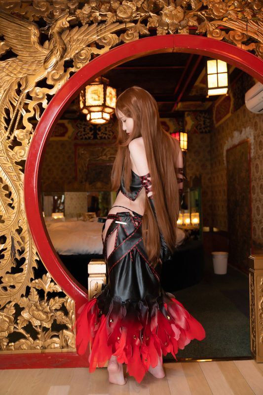 私は最後まで屈しない-幻想世界