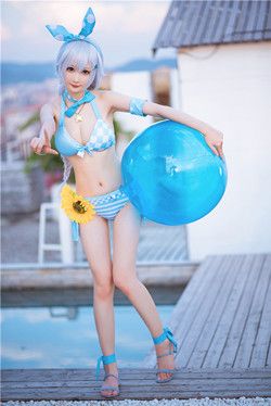 南宫-琪亚娜泳装-幻想世界