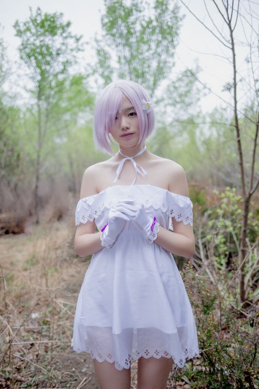 玛修露出-幻想世界