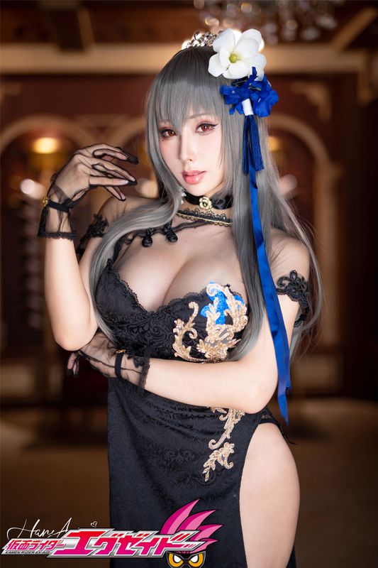 路易九世旗袍-幻想世界