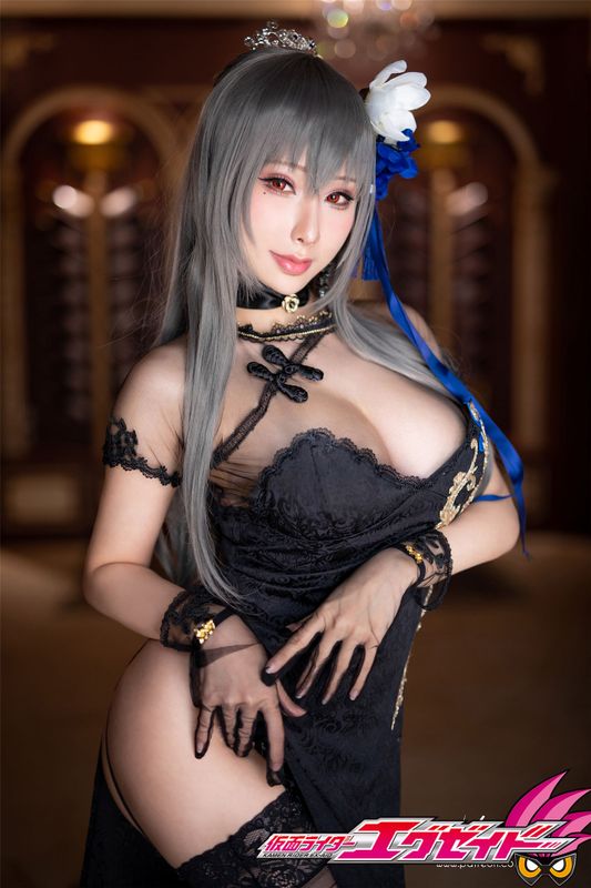 路易九世旗袍-幻想世界