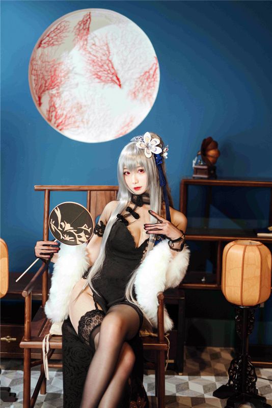 封疆疆 NO.003 路易九世旗袍-幻想世界