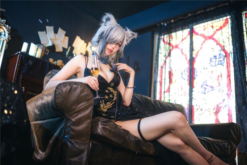 周叽是可爱兔兔 Vol.007 一周年礼服-幻想世界