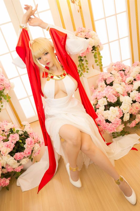 Ying Tze - Nero Claudius Dress-幻想世界