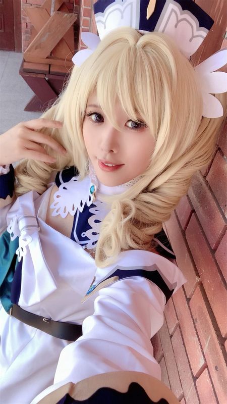 撮影の合間に撮ったバーバラ( ˊ˘ˋ )｡♪  ° (原神)-幻想世界