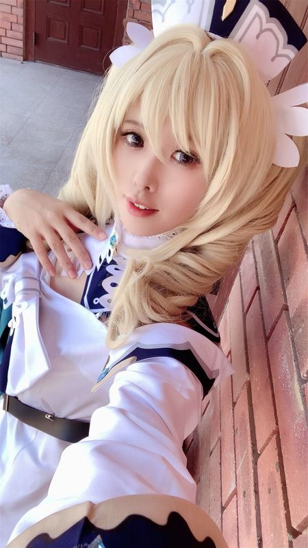 撮影の合間に撮ったバーバラ( ˊ˘ˋ )｡♪  ° (原神)-幻想世界