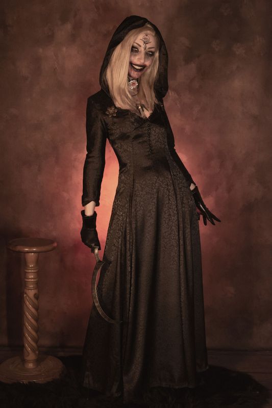 Bela Dimitrescu (Resident Evil Village)-幻想世界