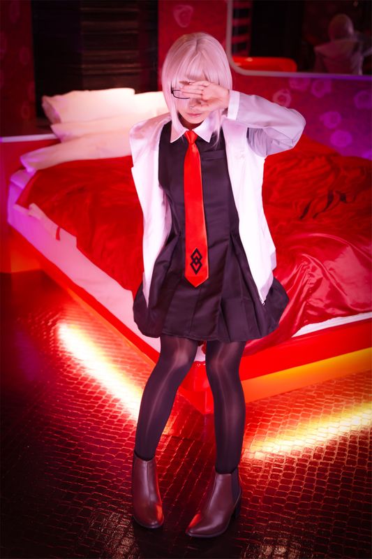 ハロウィンは先輩にTREATされたお菓子（ブランデー入）を食べた後、気がついたらホテル（SM)でTRICKされてました。。。extreme-幻想世界