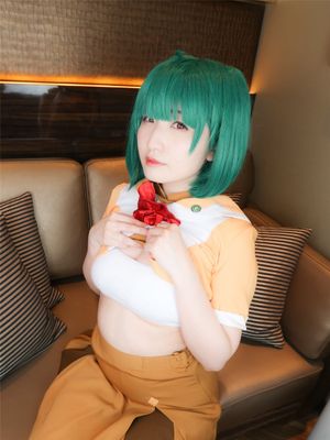 超時空シンデレラがまさかのAV堕ち…！ 事務所のためなら、マネージャーさんのためなら…頑張れ私！-幻想世界