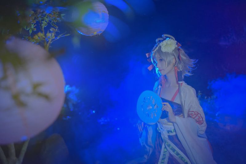 坂坂白 - 洛天依-幻想世界