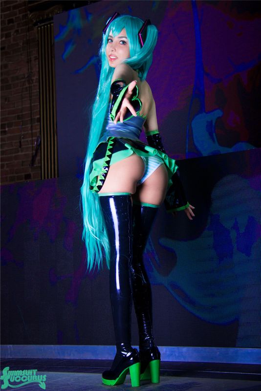 Swimsuit Succubus - Hatsune Miku-幻想世界
