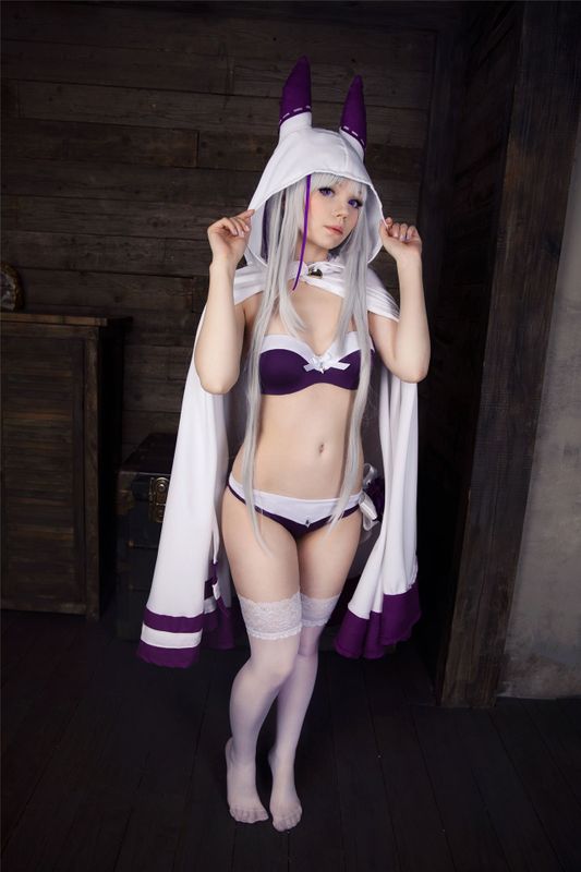 Caticornplay - Emilia-幻想世界