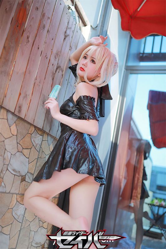 FGO Saber 您的蛋蛋-幻想世界