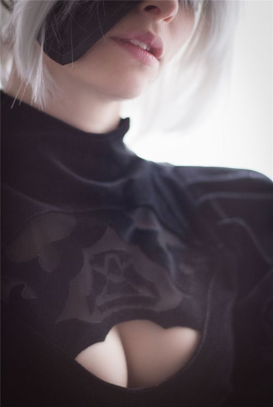 Bindi Smalls - 2B-幻想世界