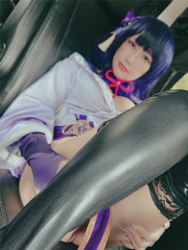 車内で💜エロランジェリーの原神⚡️雷電将軍-幻想世界