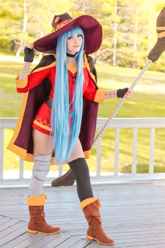 Meggii Kohai - Aqua-Megumin-幻想世界