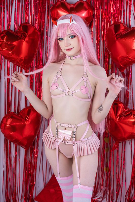 MoonDays - Zero Two Valentine-幻想世界
