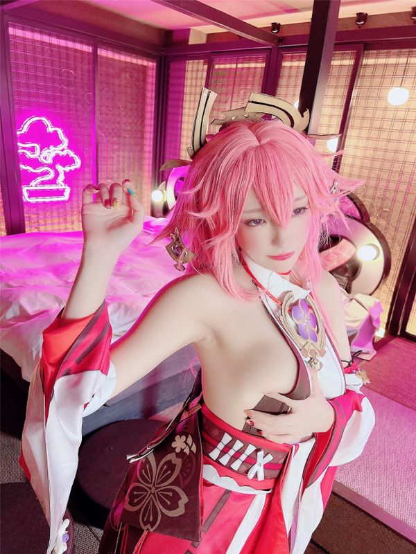 1月の新コスプレその2🌸原神💖横乳も腋も！？すっごい見せつけてくるえちち八重神子🌸🦊-幻想世界