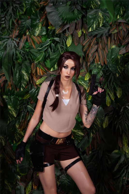 Lera Himera - Lara Croft-幻想世界