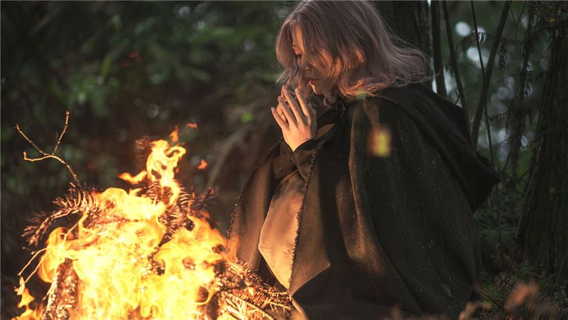 艾尔登法环-梅琳娜-幻想世界