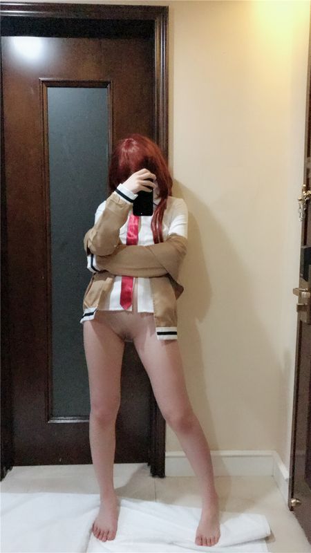 少女映画-牧濑红莉栖自拍-幻想世界