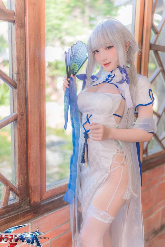 Fantasy Factory - Illustrious-幻想世界