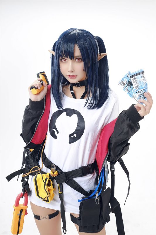 明桃 - Arknights Closure-幻想世界