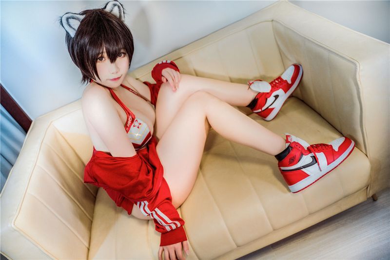 贞子蜜桃 - 春日椿-幻想世界