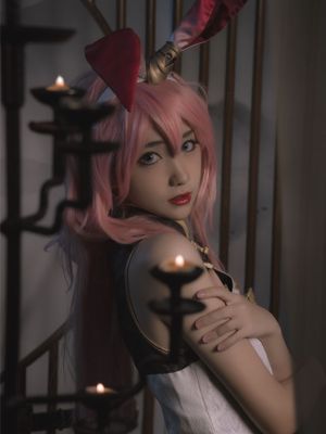 南桃Momoko - 八重樱旗袍-幻想世界