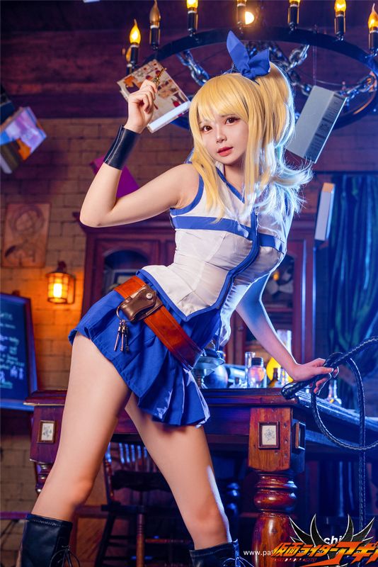 Hachi - Lucy Heartfilia-幻想世界