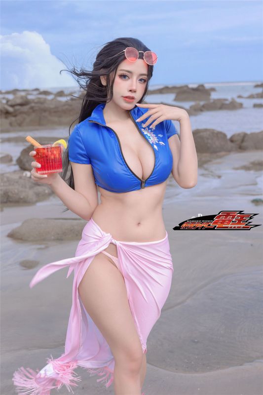 Byoru - Nico Robin-幻想世界