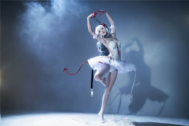 阿包也是兔娘 明日方舟 w芭蕾-幻想世界