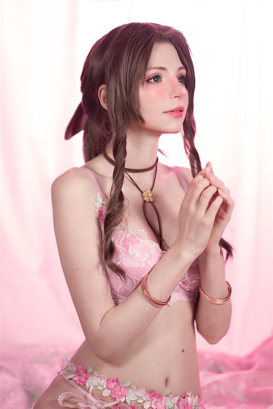 PeachMilky - Aerith Gainsborough-幻想世界