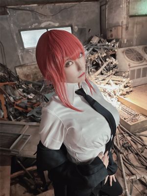 チェンソーマン🪚マキマさん＆今日のコスホリ用撮影-幻想世界