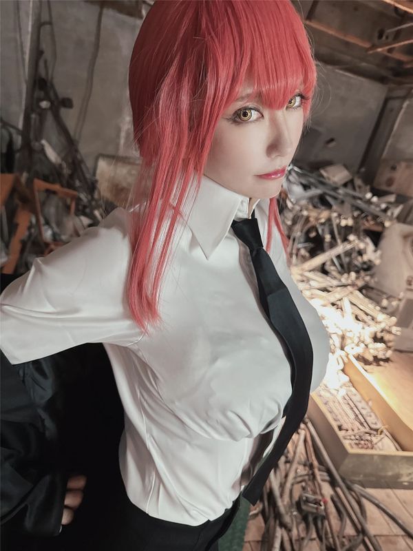 チェンソーマン🪚マキマさん＆今日のコスホリ用撮影-幻想世界