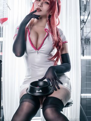 小琪-AKI_ マキマ-幻想世界