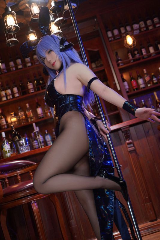 嗷呜虎虎-新泽西-花园-兔女郎-幻想世界