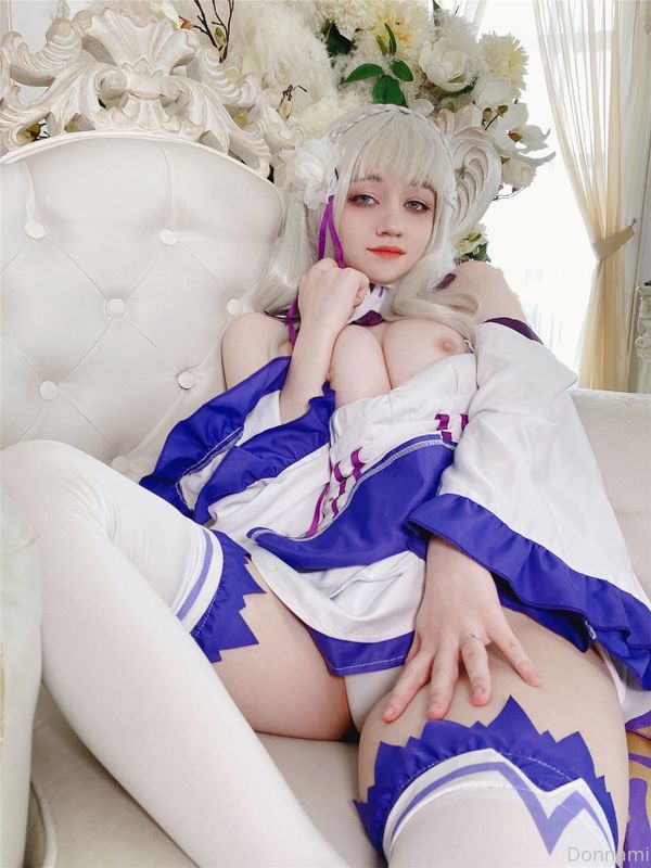 Donna Loli - Emilia-幻想世界