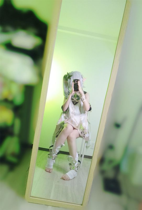 ナヒーダ🌱コスプレ自撮り✨-幻想世界