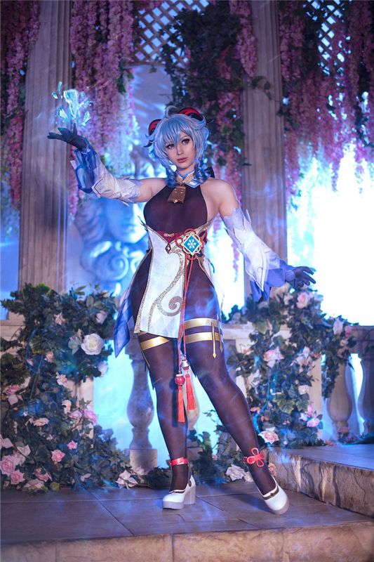 Lady Melamori - Ganyu x Keqing-幻想世界