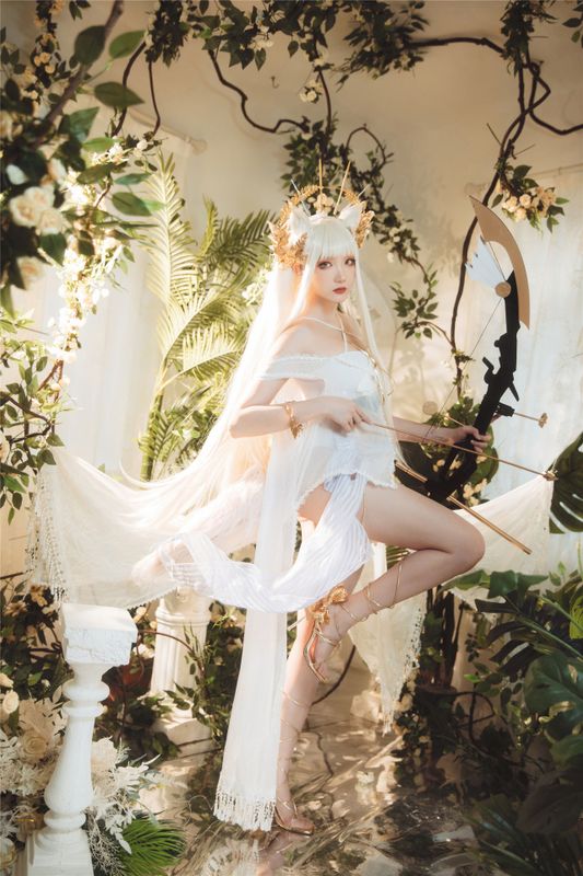 瓜希酱 明日方舟 白金泳装-幻想世界